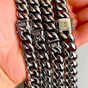 SILVER & GOLD PLATED CUBANS